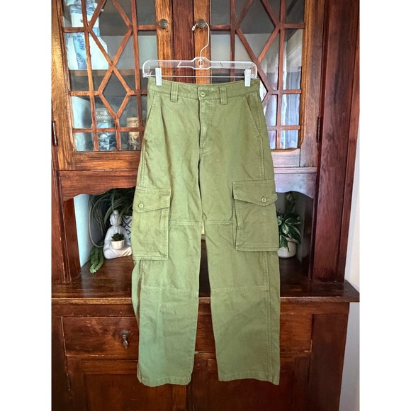 TNA Pants - Tna Aritzia Supply Cargo Pants Green High Waisted Straight Leg Size 2